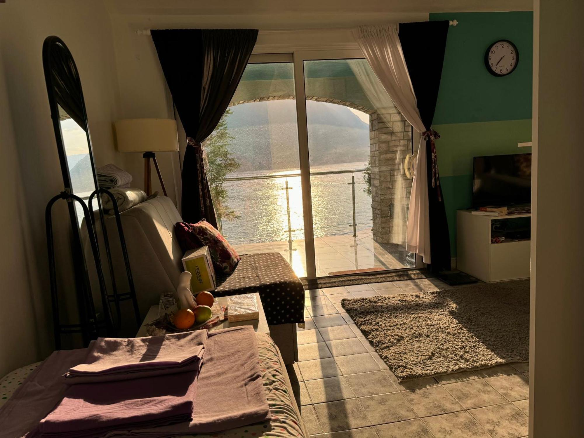 Aparthotel Maxim โกตอร์ ภายนอก รูปภาพ